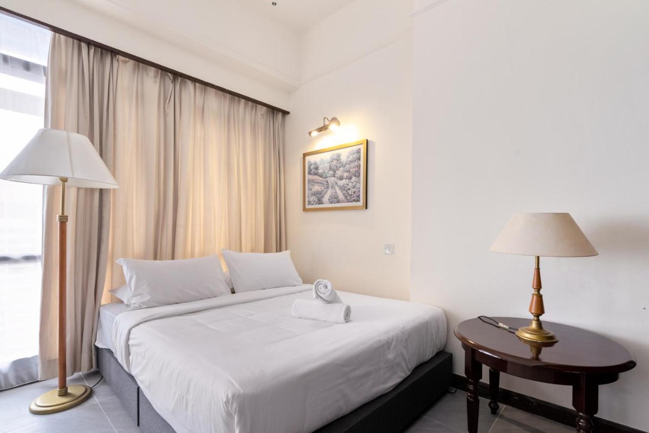Luxhouz Suites At Times Square Kuala Lumpur Exterior photo