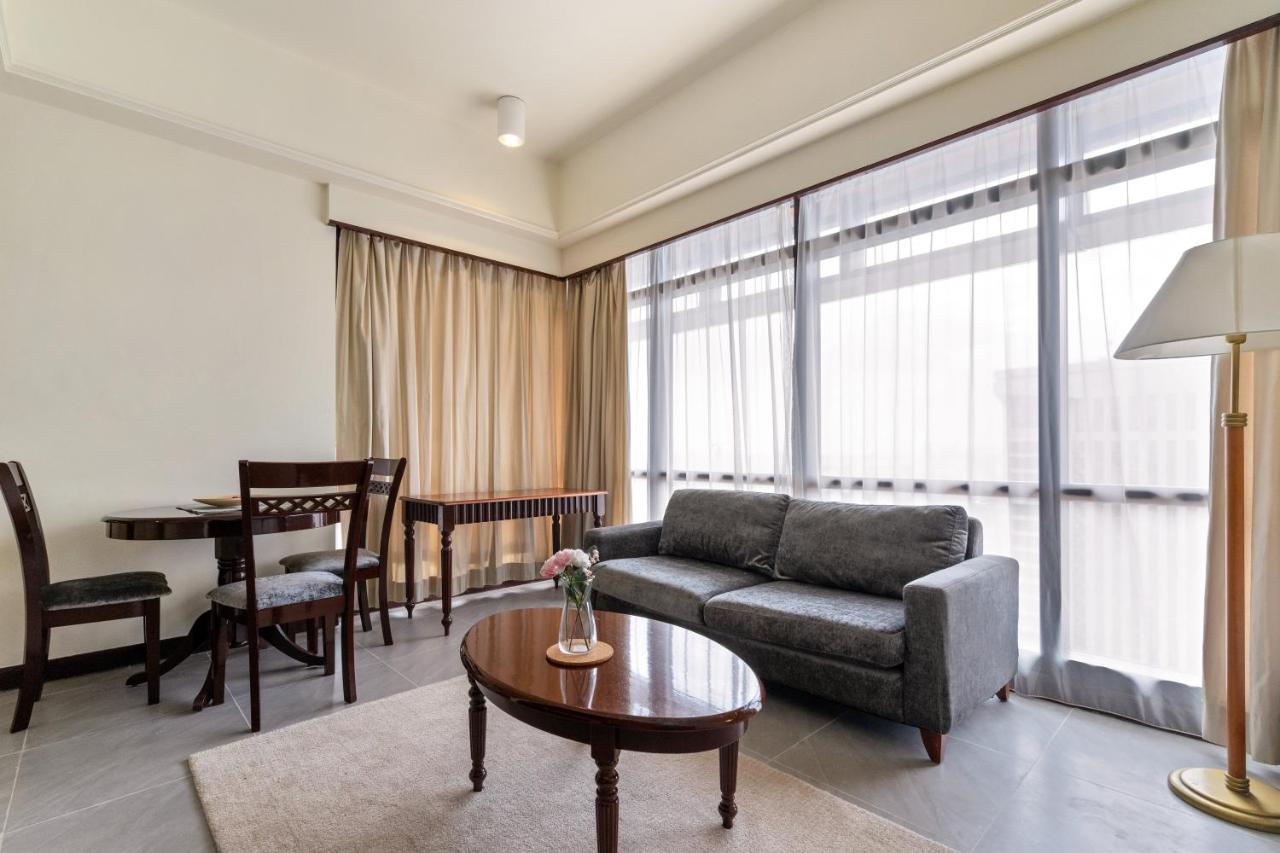 Luxhouz Suites At Times Square Kuala Lumpur Exterior photo