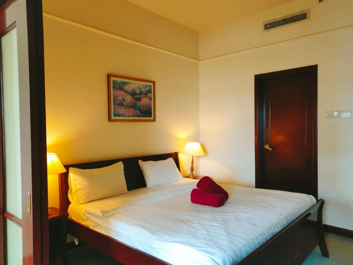 Luxhouz Suites At Times Square Kuala Lumpur Exterior photo