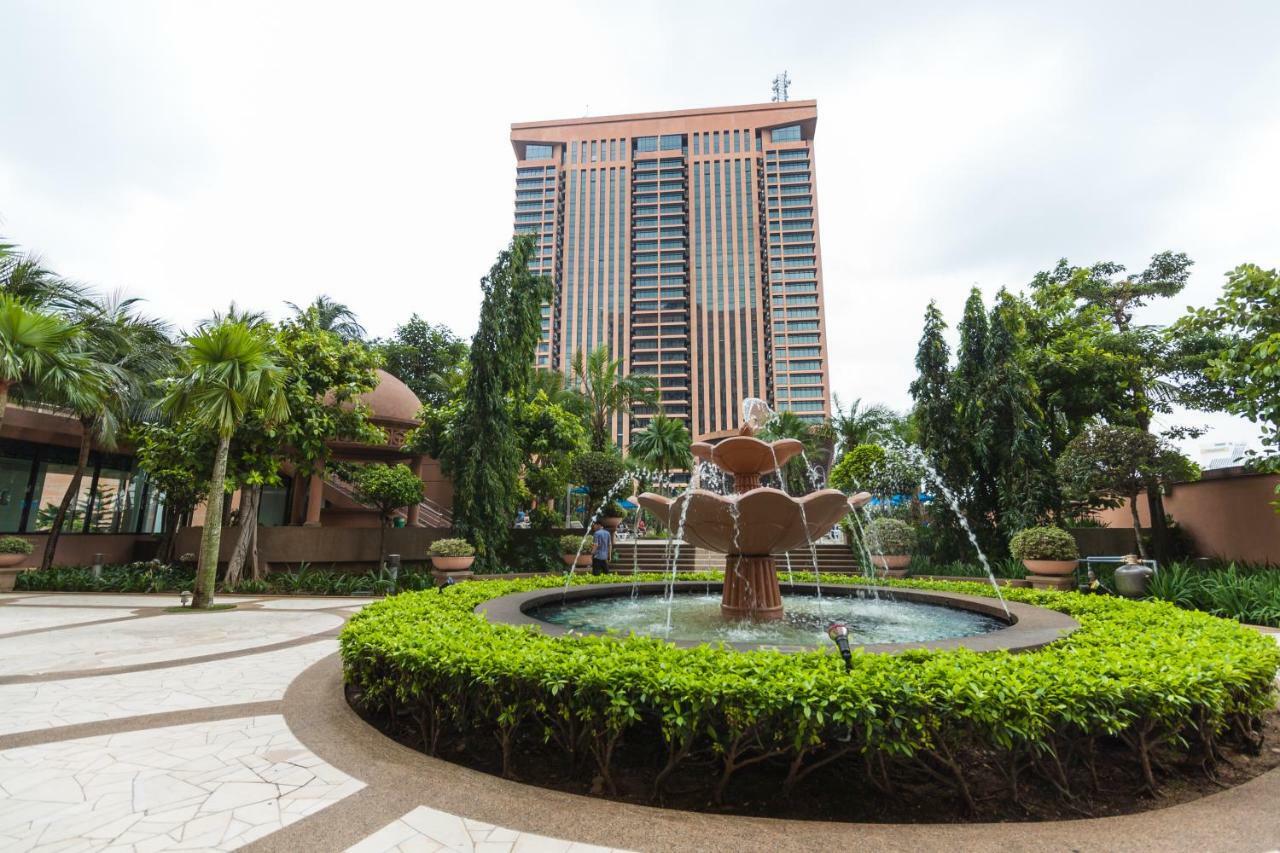 Luxhouz Suites At Times Square Kuala Lumpur Exterior photo